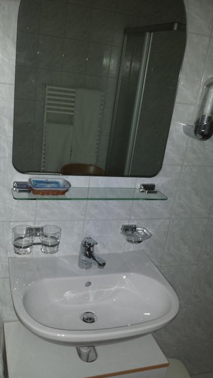 Gastwirtschaft Hornbach-Pinte Hotel Wasen Phòng bức ảnh